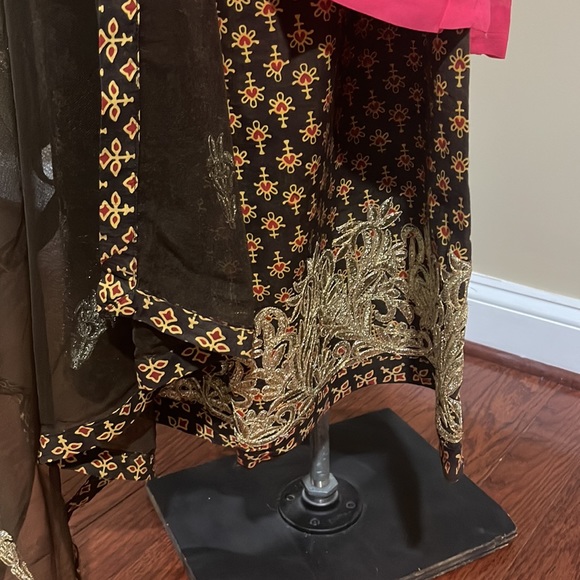 Plazo suit - Picture 3 of 4